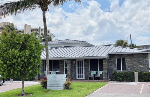 Pompano Beach Apartment | WEEKLY or MONTH TO MONTH LUXURY VACATION RENTAL - AP1