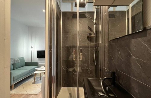 Talensac-Pont Morand Apartment | Weekly rental furnished apartment center