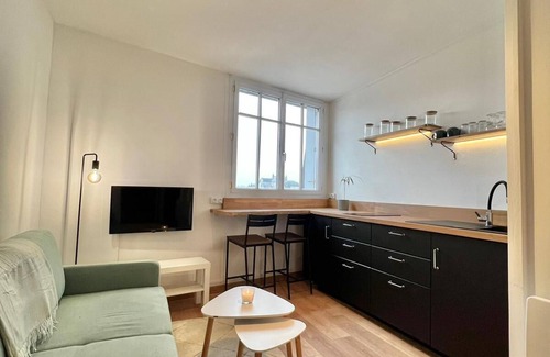 Talensac-Pont Morand Apartment | Weekly rental furnished apartment center