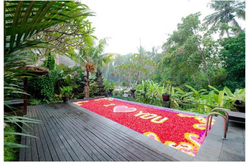 Kutuh Kaja Villa | Wegy House-3BR in Udub with Pool and Jungle view