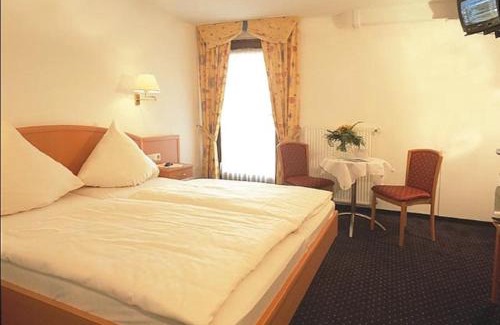Reil Hotel | WeinBergHotel Nalbach