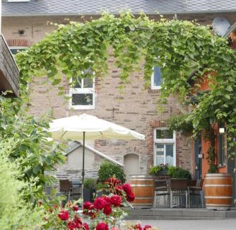 Poltersdorf House | Weingut Clemens