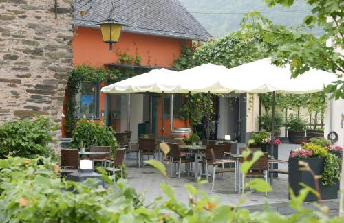 Poltersdorf House | Weingut Clemens