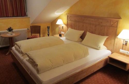 Neustadt-Hambach Bed & Breakfast | Weinhaus Paradies