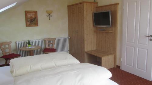 Neustadt-Hambach Bed & Breakfast | Weinhaus Paradies