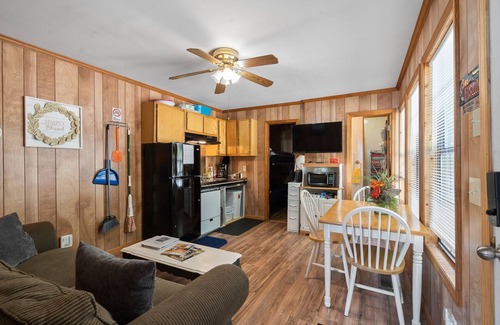 Leesburg Cabin | Weiss lake 3 cabins lake front,boat