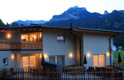 Maurach Apartment | Weissenbach 3 - Apartments Karwendel-Camping