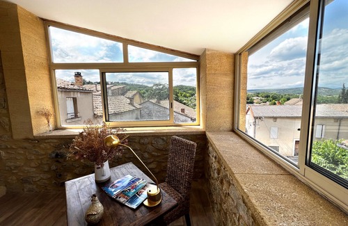 Saint-Julien-de-Peyrolas House | WELCOME TO THE CASA DE PIERRE