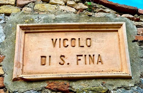 San Gimignano City Centre Apartment | Welcome "Casa San Gimi" your perfect base for exploring the wonders of Tuscany!