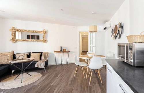 Esplugues de Llobregat Apartment | Welcome to my home! Recently renovated 3 bedroom apartment, in the neighborhood of Esplugues