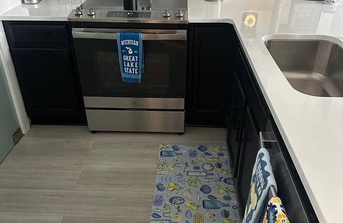 Spring Lake Condo | "Welcome Home" to this Wonderful 3 Bedroom Condo in Beautiful Spring Lake, MI