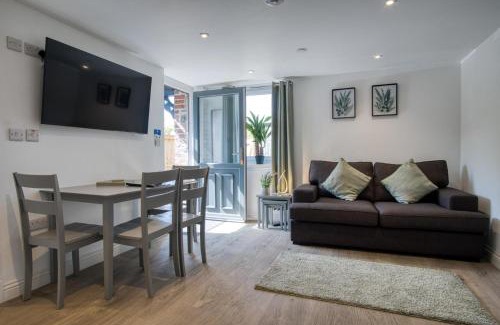 Crynant House | Welcome Lodge - 1 Bedroom Cottage - Llanrhidian