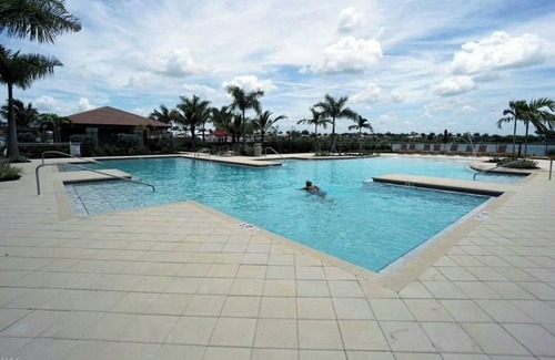 Naples House | WELCOME! Luxury House w/Pickleball, Beaches, Marco Island, and Golf, & 5th Ave