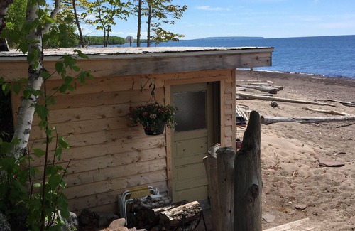 Laurium House | Welcome Skiers/Snowmobilers! Blueberry Beach House in a Winter Wonderland