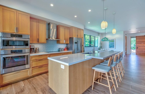 Honokowai Villa | Welcome to 3 Luana Garden Villas 1A,1C& 1D Oceanfront resort Partial ocean Views