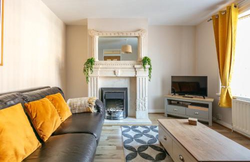 Belfast City Centre House | Welcome to Belfast: Your Gateway to Unforgettable Memories! Spacious 3 bedroom, Family Home.