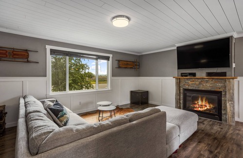 Bozeman House | Welcome to Bozeman Haus! A comfortable 4 Bedroom House that sleeps 8 people.