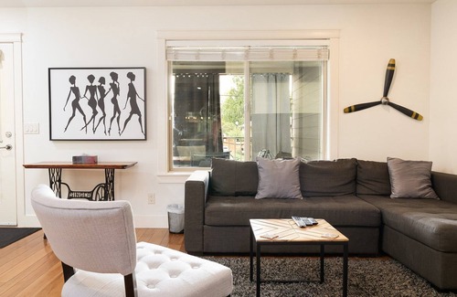 North End House | Welcome to Casa Central