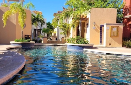 Nopolo House | Welcome to Casa Libélula, a peaceful and charming 2-bedroom home located in the heart of the scenic