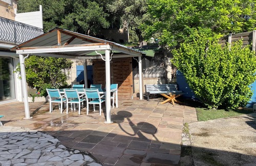 Ceyreste House | Welcome to Ceyreste, in an idyllic, peaceful setting surrounded by olive trees,