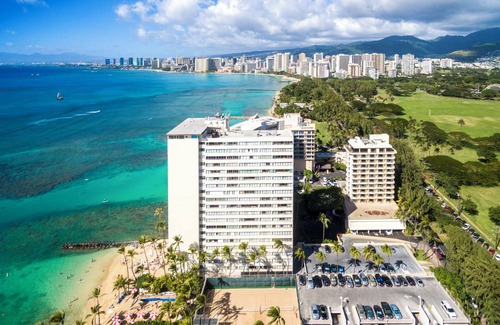 Diamond Head - Kapahulu - St. Louis Condo | Welcome to Colony Surf #301! Beautiful corner unit on the Gold Coast!