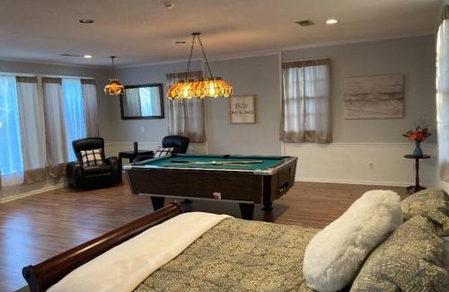 Columbia House | Welcome to Columbia!-enjoy this tranquil space