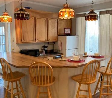 Columbia House | Welcome to Columbia!-enjoy this tranquil space