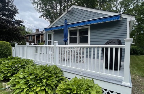 York Beach Cottage | Welcome to Johnny's Vintage Gem