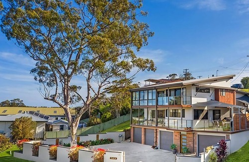 Nambucca Heads House | Welcome to Level Above, this abode is ideal for you and your family
