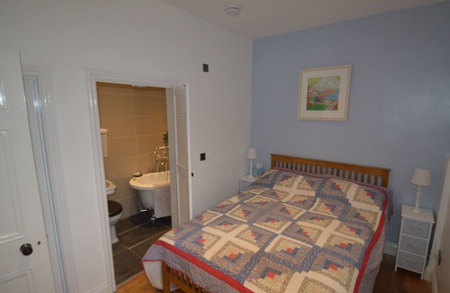 Dawlish Apartment | WELCOME TO LITTLE WEECH - a gorgeous getaway nook in Dawlish Devon