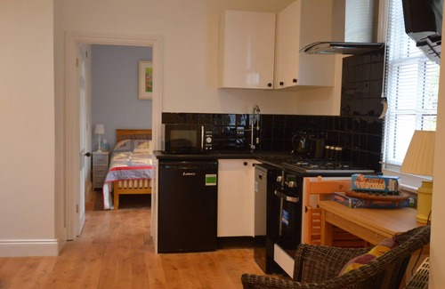 Dawlish Apartment | WELCOME TO LITTLE WEECH - a gorgeous getaway nook in Dawlish Devon