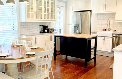 Pretty Bayou House | Welcome to Mays Bayou, family friendly 4 bedroom w/heated pool, close to beaches