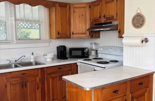 Lynn Garden House | Welcome to Mini Meadows, a cozy two bedroom home in the country