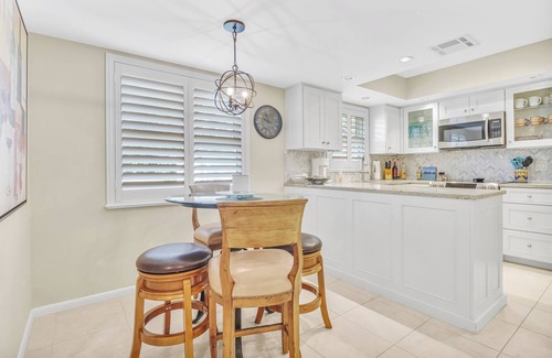 Moorings Condo | Welcome to Navarra Beach Condo!