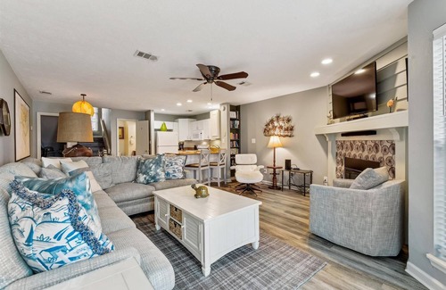 East End House | Welcome to Ocean Mile H-4!