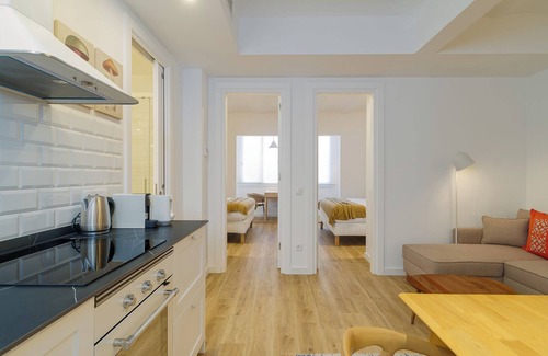 El Parc i la Llacuna del Poblenou Apartment | Welcome to our cozy apartment in Poblenou! You will love it because it's location, close to all the main interesting places in Barcelona and at the same time, away from the noise of the city.