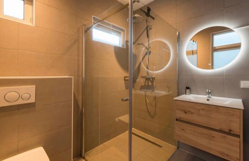 Municipality of Tilburg Apartment | Welcome to our spacious and charming home in the Museum Quarter!