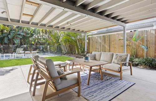 Mermaid Beach Apartment | Welcome to Paradise at this Mermaid Beach House