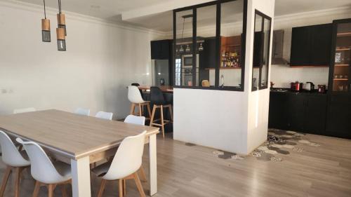 Ambohibao Apartment | Welcome to Rialy family Home!