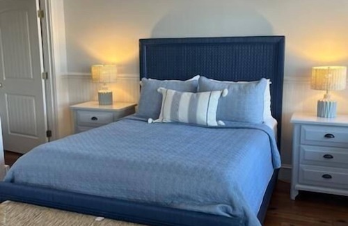 Bald Head Island Bed & Breakfast | Welcome to Royal Palm Suite at The Marsh Harbour Inn Bed and Breakfast