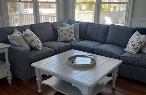 Bald Head Island Bed & Breakfast | Welcome to Royal Palm Suite at The Marsh Harbour Inn Bed and Breakfast