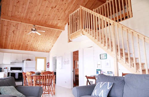 Maximeville Cottage | Welcome to Sand Dollar Beach House!