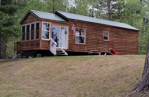 Osage Cabin | Welcome to Sandy Point!