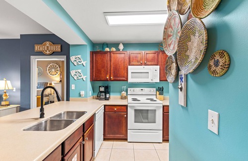 Waterside Village Condo | Welcome to SandyShells, a charming condo in the heart of Waterside Village in Mexico Beach, FL