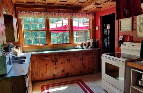 Seal Cove House | Welcome to Seal Cove Cottage