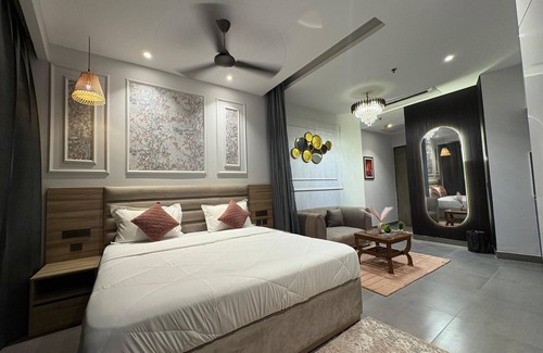 Noida Apartment | Welcome to Supernova luxurious stay