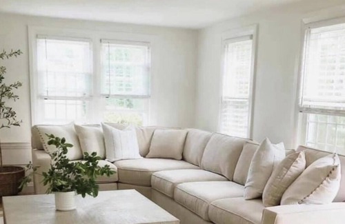 South Harwich House | Welcome To The Blue Door .2 miles from Red River Beach