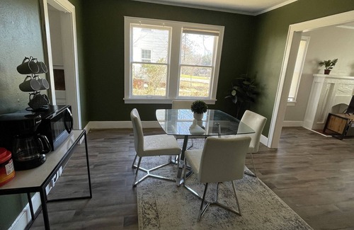 Highland Historic District House | WELCOME TO THE DELIGHTFUL DALZELL!