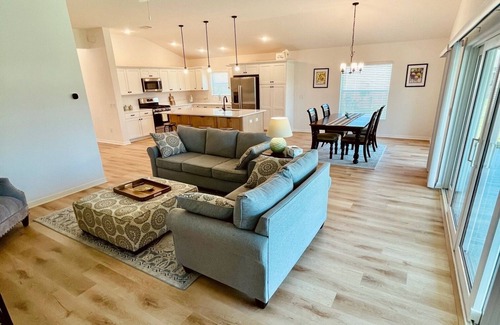 Okahumpka House | Welcome to The Dove at EastportnA 3BR/3 FULL BA home in The Villages, Florida