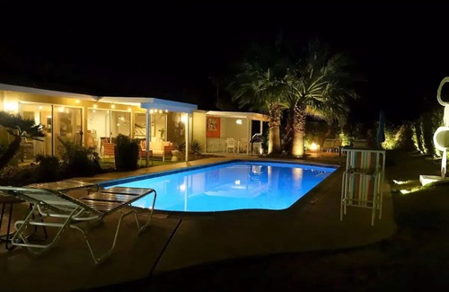 Vista Norte House | Welcome to the Gilded Monkey House!